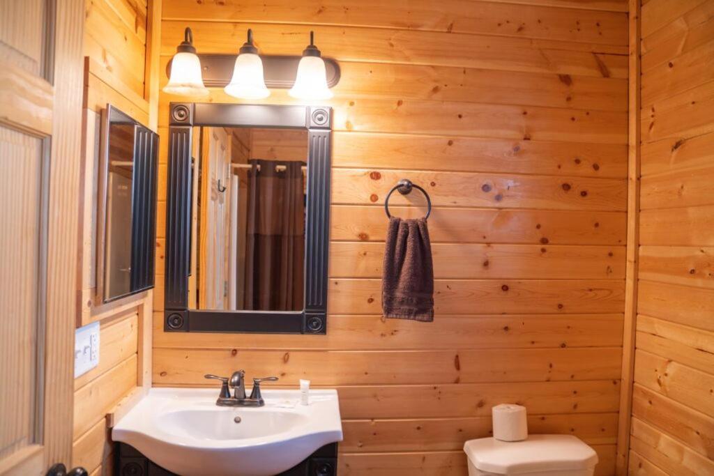 The Lodge At Van Hook New Town 외부 사진